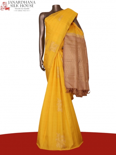 Pure Handloom Gold Silver Checks Kanjeevaram Silk Saree